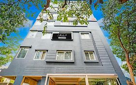 Townhouse Oak Phoenix Mall Bangalore